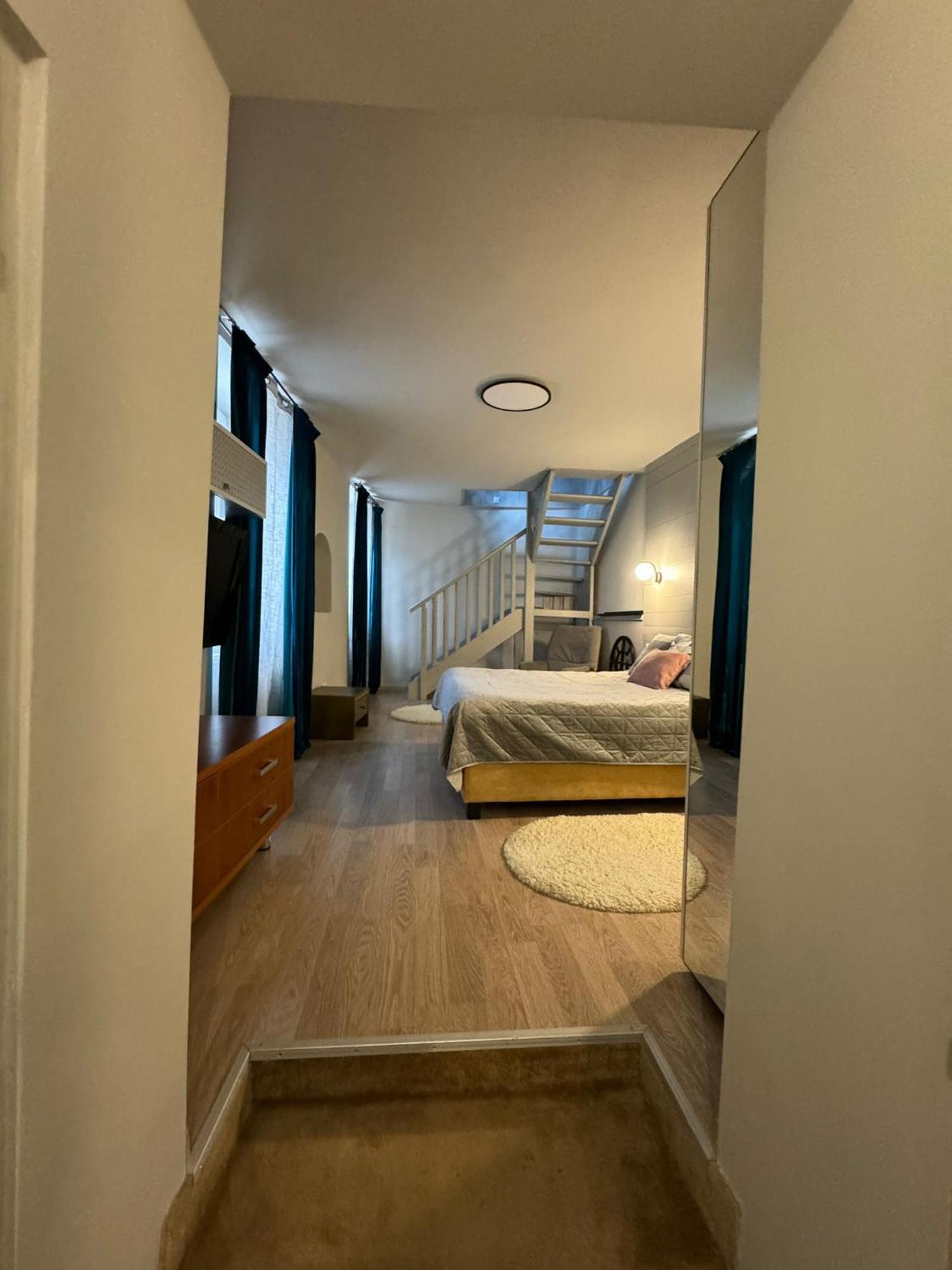 Central Stay Braşov Extérieur photo