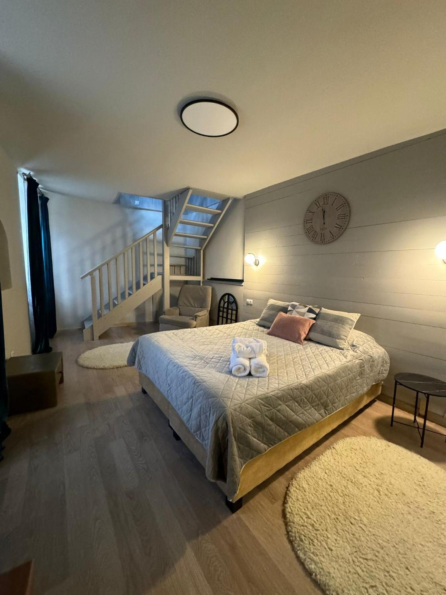 Central Stay Braşov Extérieur photo